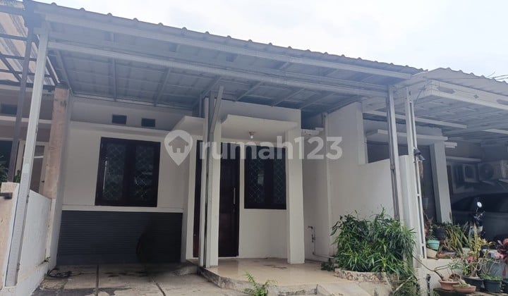 Rumah Nyaman di Dalam Perumahan dengan Akses Depan Jalan 2 Mobil di Daerah Condet Jakarta Timur