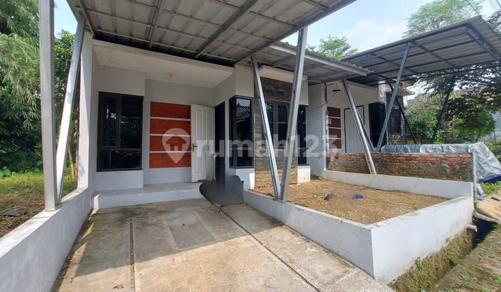 Rumah Baru di daerah Cilebut Jawa Barat ke stasiun kurang dari 5 menit