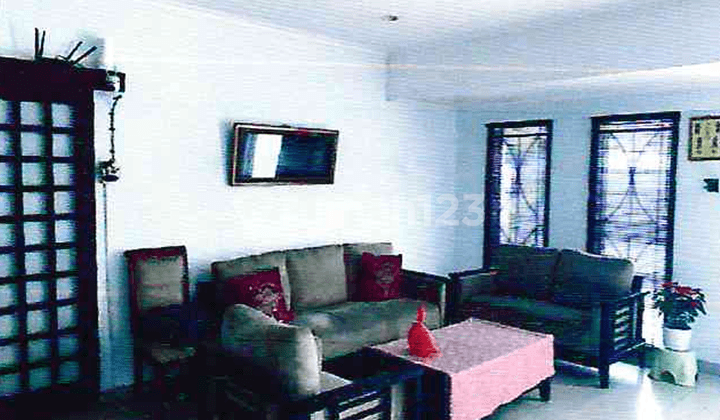 Rumah Strategis 2 Lantai di Perumahan Green Ville, Kebon Jeruk