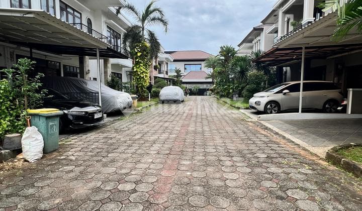 Disewakan Rumah di Duren Tiga Furnished Dalam Tonw House