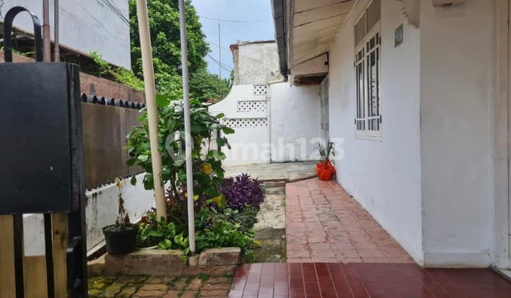 Di Jual Cepat Rumah Lama Siap Huni di Dalam Komplek Pejaten Barat