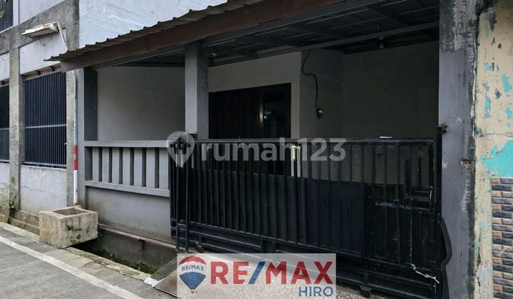 Dijual Rumah Di Area Mustika Jaya Bekasi, Kondisi Rapih, Baru Renovasi Dan Siap Huni