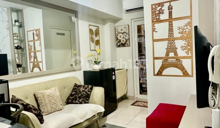 Disewakan Apartment Siap Huni View Pool , Design Modern, Full Furnished Di Azzola Tower - The Springlake Summarecon Bekasi Summarecon Bekasi - Springlake