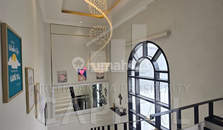 Rumah Baru ,Lux , Design American Modern di Cluster One Gate , Gegerkalong
