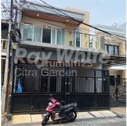 Rumah Bagus dan Murah Dijual di Taman Surya (ERWHER)