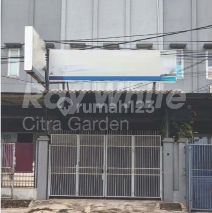 Ruko di Area Komersil Dijual Cepat di Kalideres (Crspau)