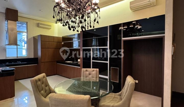 Rumah Sewa PIK BGM 10x23 2 Lantai Semi Furnish Siap Huni
