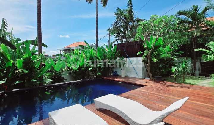 For Rent Villa Full Furnished Located in Heart of Canggu.
