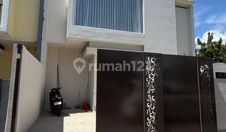 Villa Mewah Fully Furnished Berlokasi Ungasan Bali.