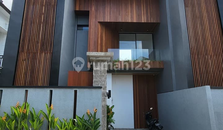 Villa Minimalis Design Elegant Lokasi Ungasan