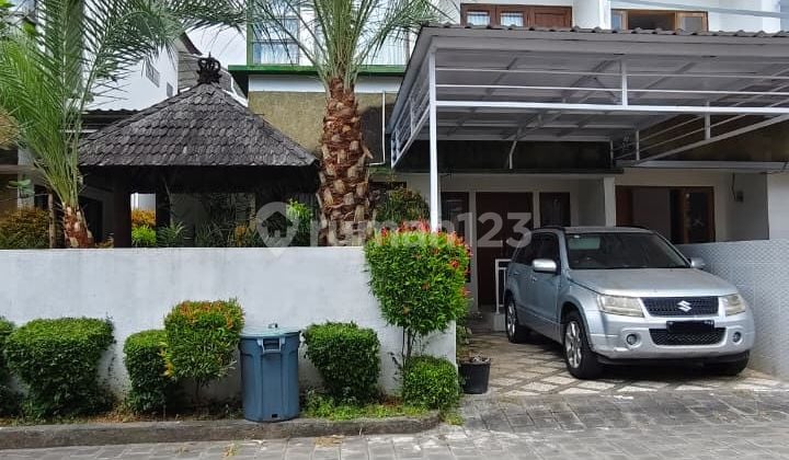 Rumah One Gate System Semi Furnished Nyaman Dan Asri.