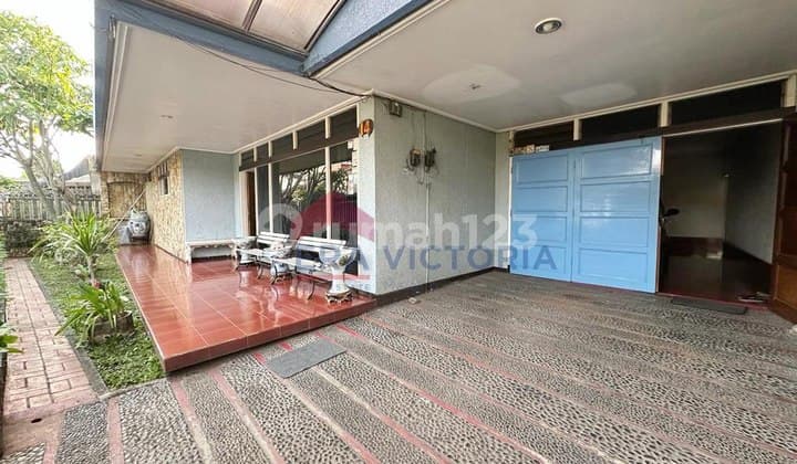 Dijual Rumah Layout Luas, Kondisi Terawat, Kawasan Pulau-pulau, Lokasi Tenang, Dekat Pusat Kota, Alun-alun, Pasar Besar, Harga Menarik