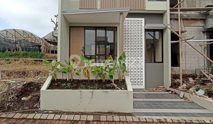 Villa Siap Huni di Tengah Kawasan Wisata Kota Batu