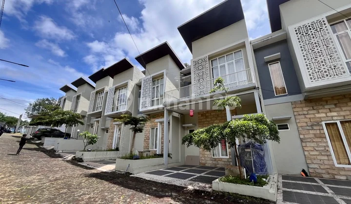 Villa Mewah Full Furnish Samping Bns Kota Wisata Batu, Dapatkan Income Ratusan Juta Pertahun
