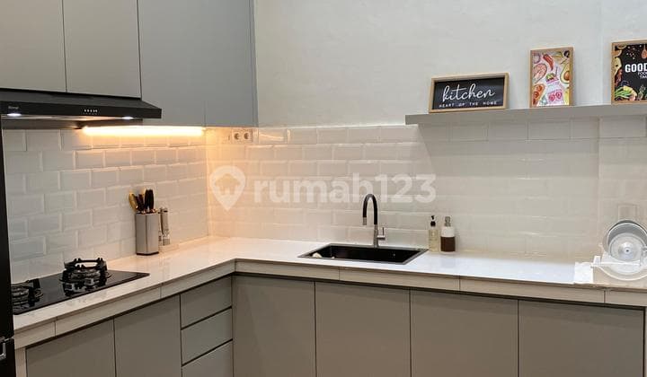 Beautiful Semi-Furnished House in Givency One Complex