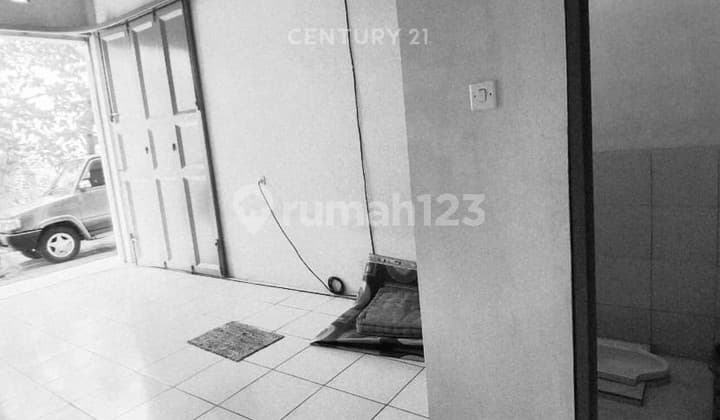 Disewakan Ruko Lokasi Strategis di Arcamanik Kota Bandung