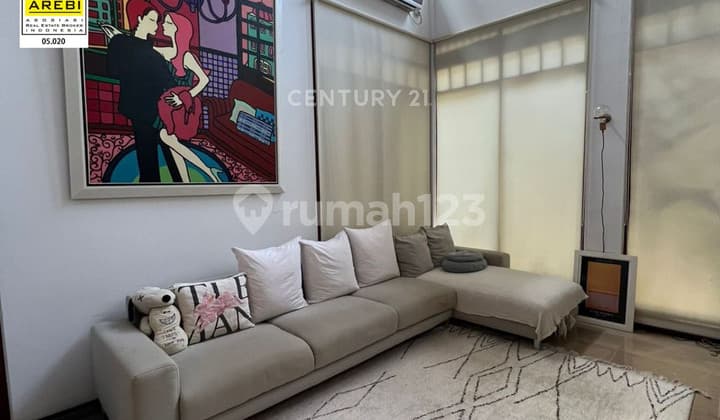 Modern 2-Storey House in Setiabudi, Bandung