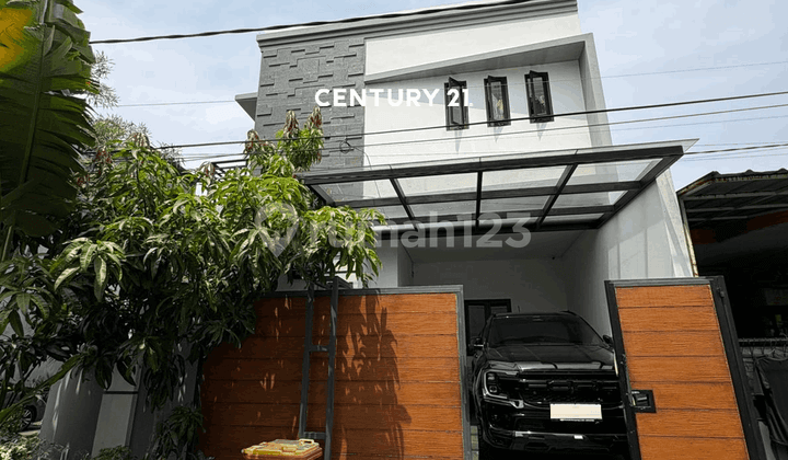 Beautiful 2-Story House in Serpong AZ 18139
