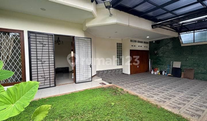 Spacious Grand House 294 in Elite Complex, Near Cinere Toll Road