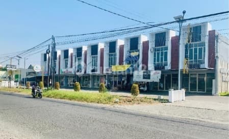 Ruko Grand Cerme Regency Type Victoria, 2 Floors Facing the Main Road