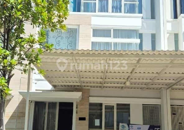 Siap Huni Full Furnish Rumah Lariz Embassy Pakuwon Indah