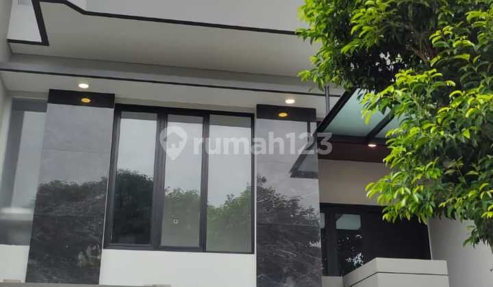 3 Floors House Citraland Cluster Alam Hijau in West Surabaya