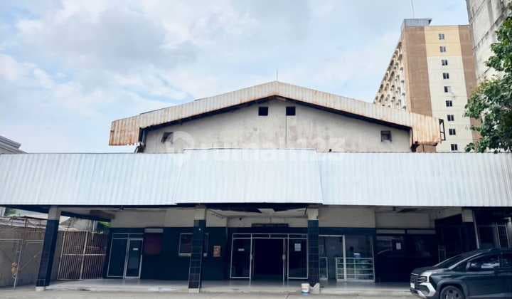 Strategis Gudang di Rungkut Menanggal Bebas Banjir