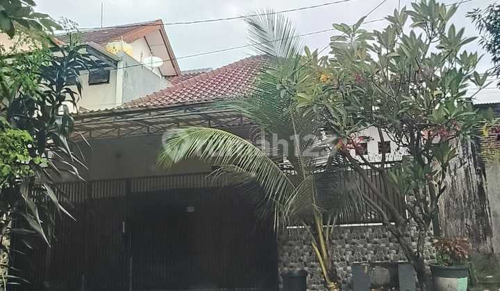 1.5 Lantai Rumah di Simpang Darmo Permai Selatan - Harga bisa Nego