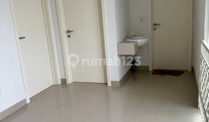 Disewakan Rumah 2 Lantai Siap Huni di Grand Harvest