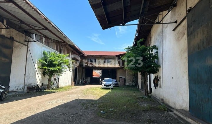 Gudang & Kantor Perak - Semampir, LT 4000, Dekat Pelabuhan & Toll