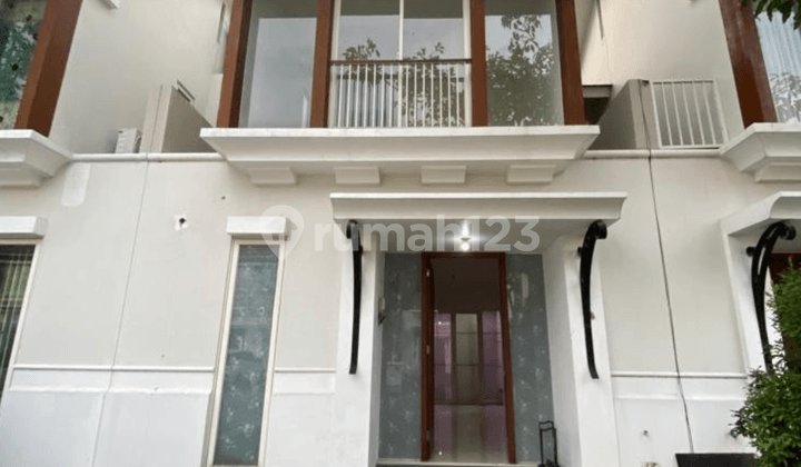 Disewakan Rumah 2 Lantai, 3 Kamar di Grand Harvest Wiyung