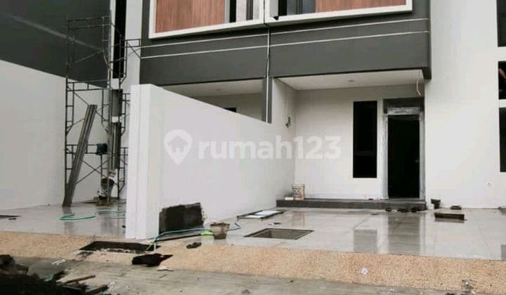 Rumah New Mulyosari Bebas Banjir Cuman 2 Unit Aja