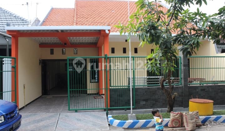 Disewakan Terawat Rumah Tengah Kota Bratang Binangun Siap Huni