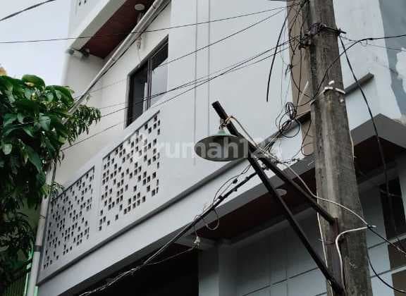 Rumah Brand New 2,5 Lantai di Pejuang Harapan Indah, Bekasi