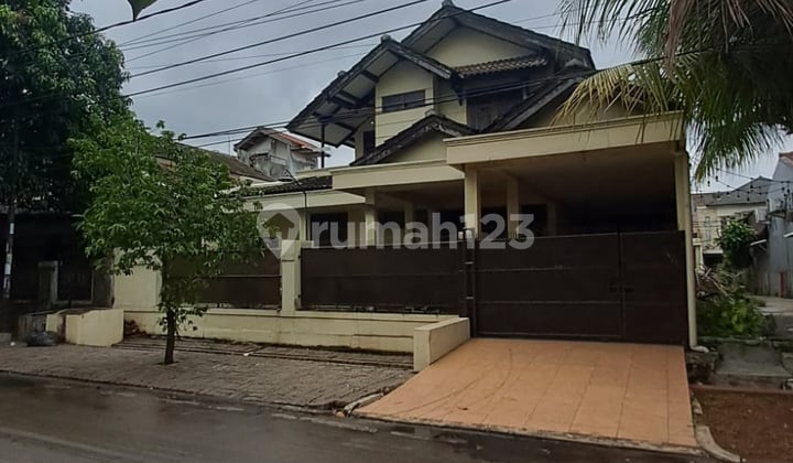 Rumah 2 Lantai Siap Huni dan Lokasi Strategis @Ciputat