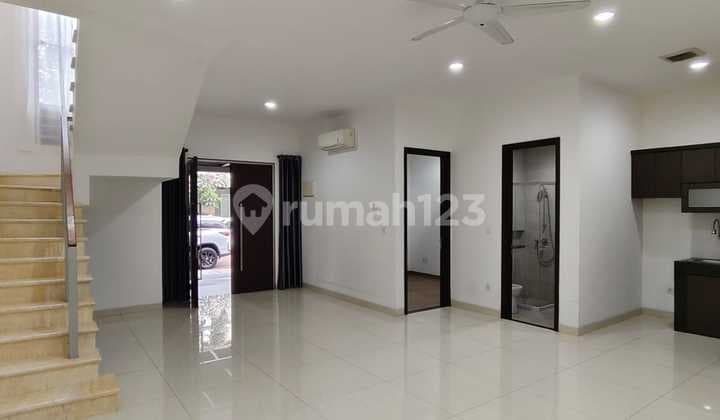 For Rent Golf Island Cluster Symphony Pik 8x15 Furnished House