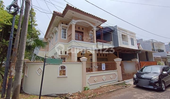 Nice 2-Story House, SHM, Northwest-Facing