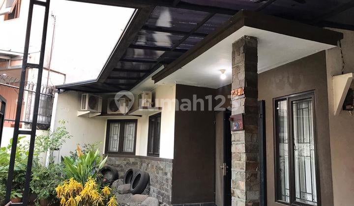 Rumah 2 Lantai di Oliander Griyaloka Serpong-Bsd