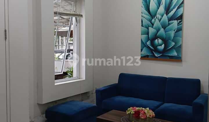 Rumah Full Furnished di Cluster Alicante, Gading Serpong