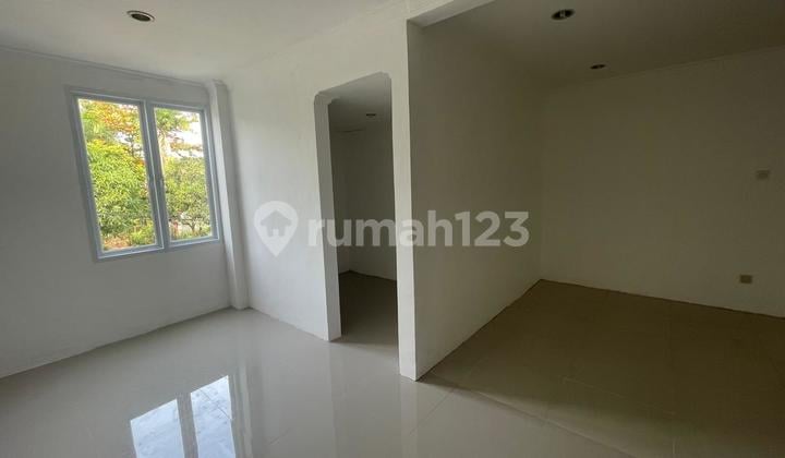 Rumah 2 Lantai Baru Unfurnished SHM di Lippo Cikarang, Cikarang