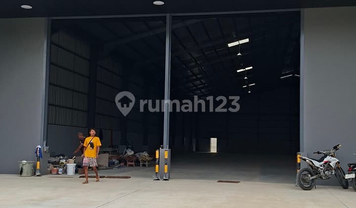 Gudang, di Lippo Cikarang,Delta Silicon