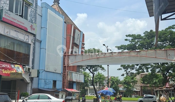 Ruko, di Jababeka,2Lantaistrategis