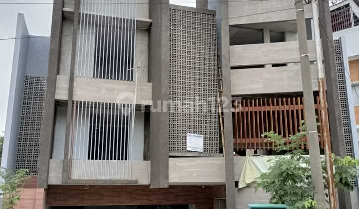 Rumah Sudah Renovasi Dekat Mal Lippo Cikarang, Aeon Mall Deltamas