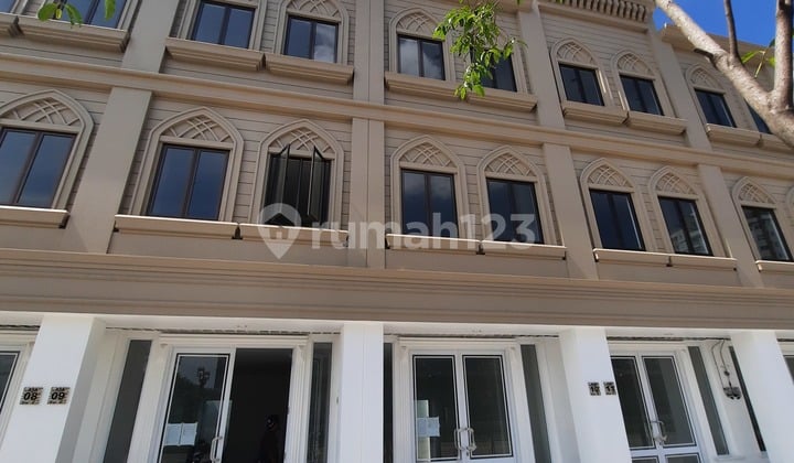 Ruko Strategis Dekat Pavilion Mahasiswa President University