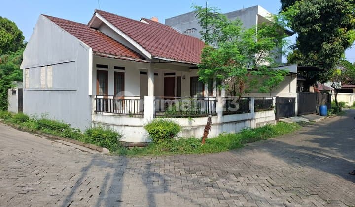 Rumah Disewakan di Bintaro Jaya Sektor 5 Dekat Stan