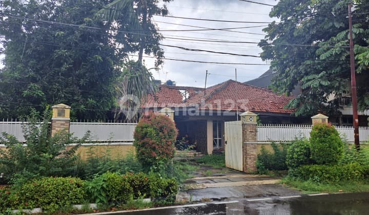 Rumah Hitung Tanah Saja Dalam Komplek Di Cempaka Putih