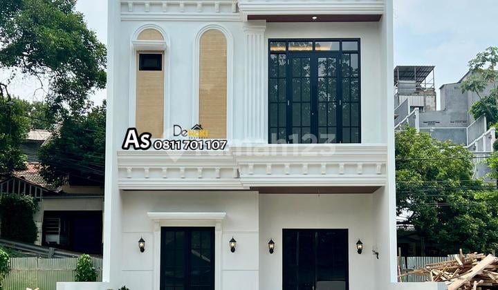 Rumah America Classic Di Lenteng Agung