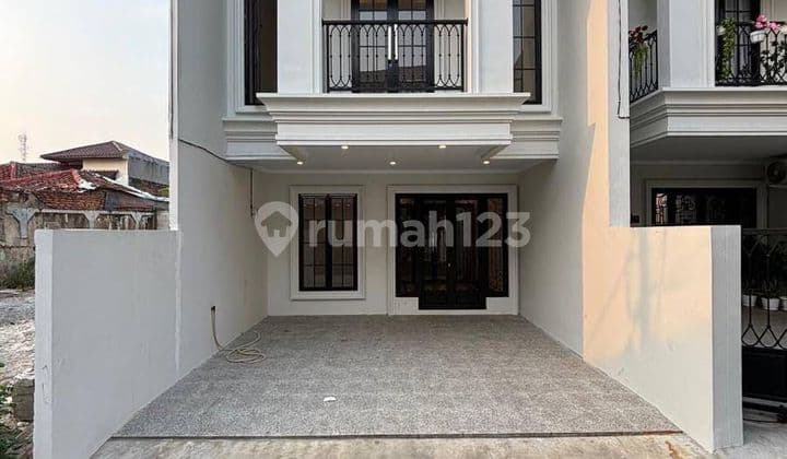Rumah 2 Lantai Kawasan Elit Shm Milik