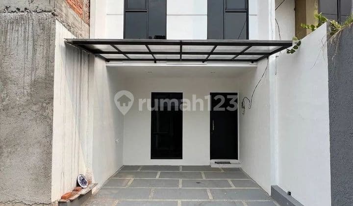 Rumah Dua Lantai Cllasis House Shm Dp 0