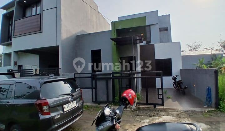 Rumah 2 Lantai Jual Bu Shm Bisa Kpr Dp 0